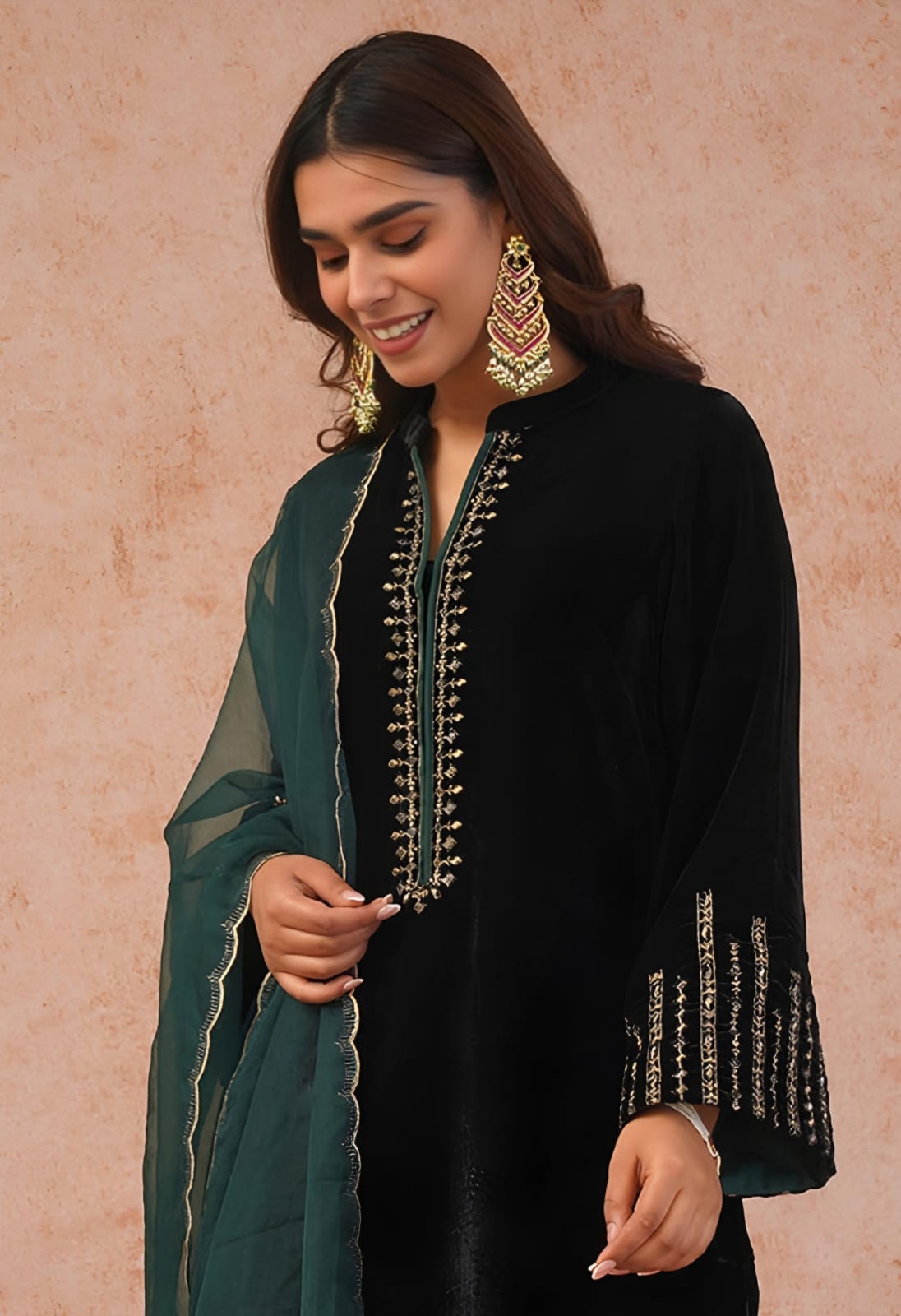 Zahra Embroidered Suit Set – Emerald Noir